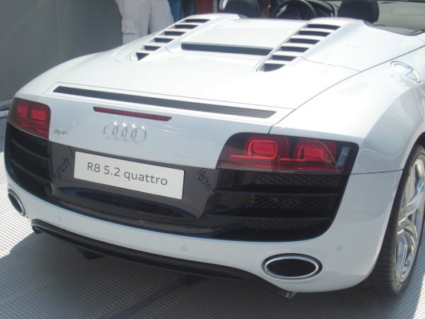 Audi R8 - Trasera